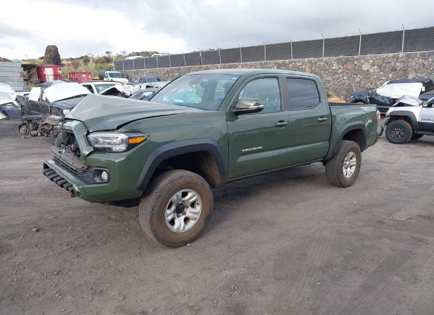 Photo 2 of 2021 Toyota Tacoma SR V6/SR5 V6/TRD OFF-ROAD/TRD PRO/TRD SPORT (VIN 3TMCZ5AN2MM375935)