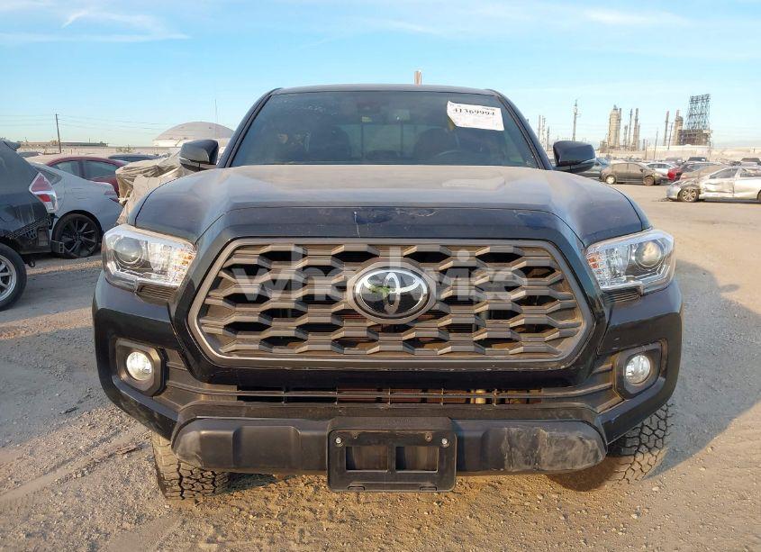 Photo 13 of 2021 Toyota Tacoma TRD OFF-ROAD (VIN 3TMCZ5AN2MM379046)
