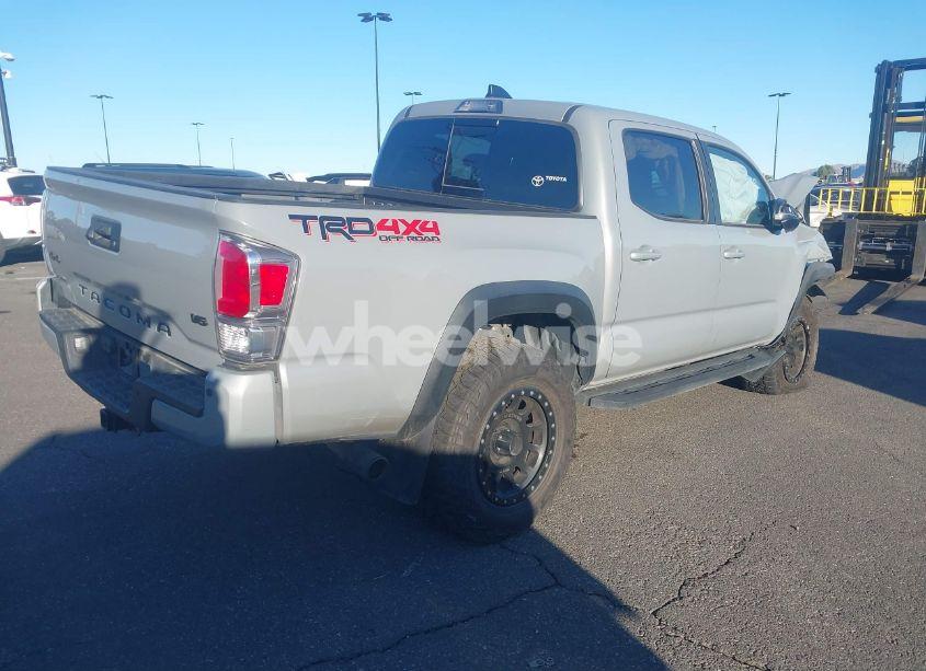 Photo 4 of 2021 Toyota Tacoma TRD OFF-ROAD (VIN 3TMCZ5AN2MM396431)