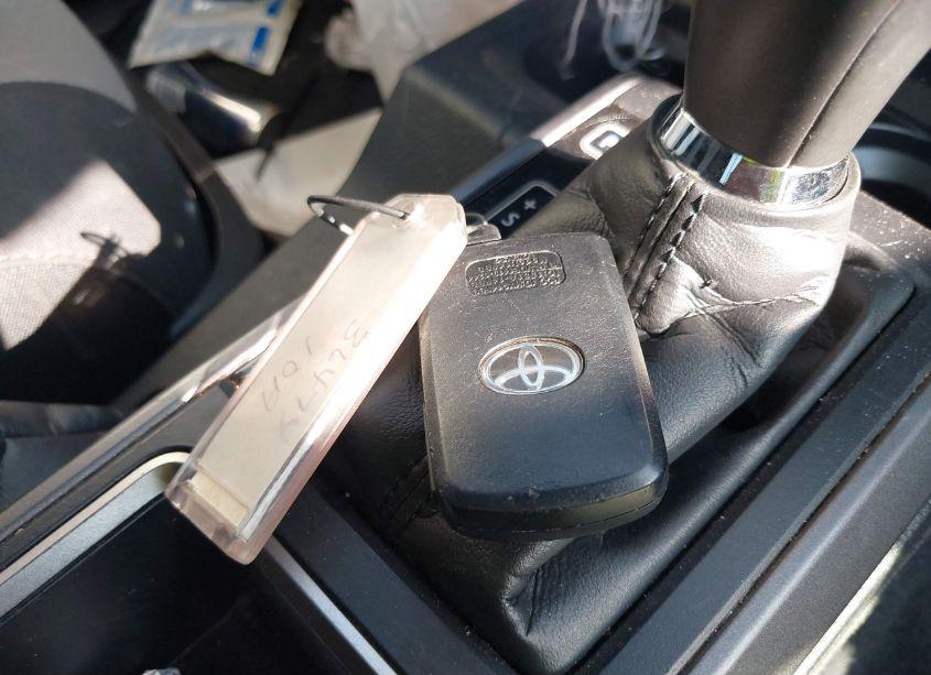 Photo 11 of 2022 Toyota Tacoma TRD OFF ROAD (VIN 3TMCZ5AN2NM461005)