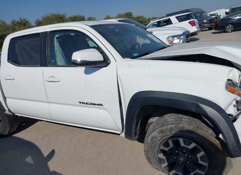 Photo 14 of 2022 Toyota Tacoma TRD OFF ROAD (VIN 3TMCZ5AN2NM461005)