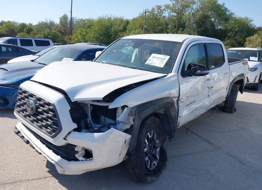 Photo 2 of 2022 Toyota Tacoma TRD OFF ROAD (VIN 3TMCZ5AN2NM461005)