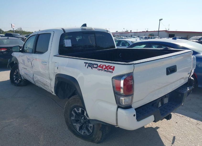 Photo 3 of 2022 Toyota Tacoma TRD OFF ROAD (VIN 3TMCZ5AN2NM461005)