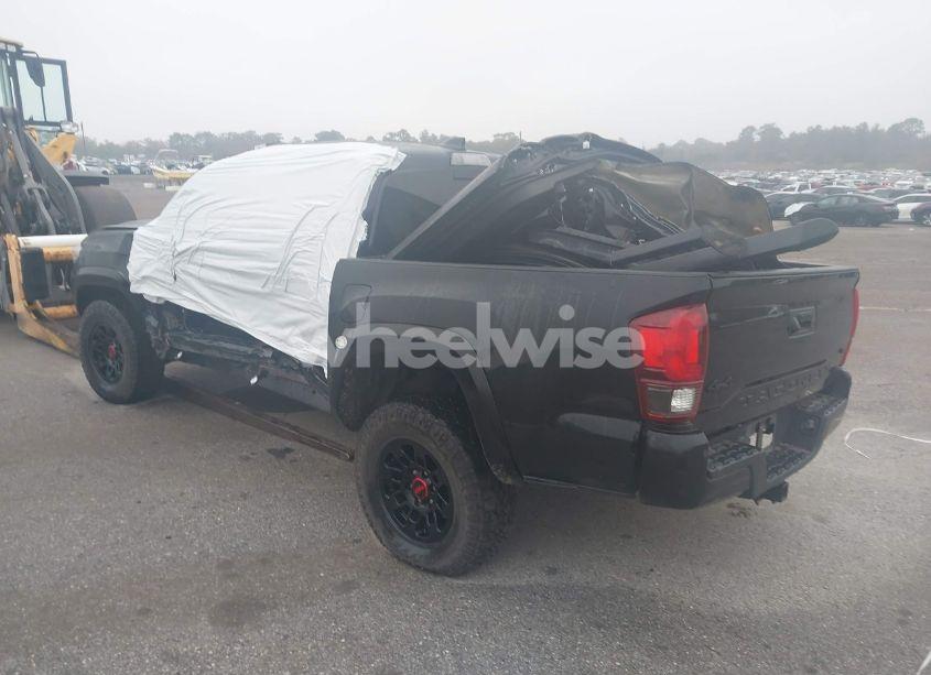 Photo 3 of 2022 Toyota Tacoma SR5 V6 (VIN 3TMCZ5AN2NM477902)