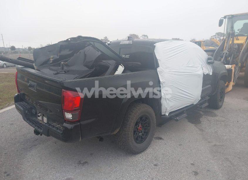Photo 4 of 2022 Toyota Tacoma SR5 V6 (VIN 3TMCZ5AN2NM477902)