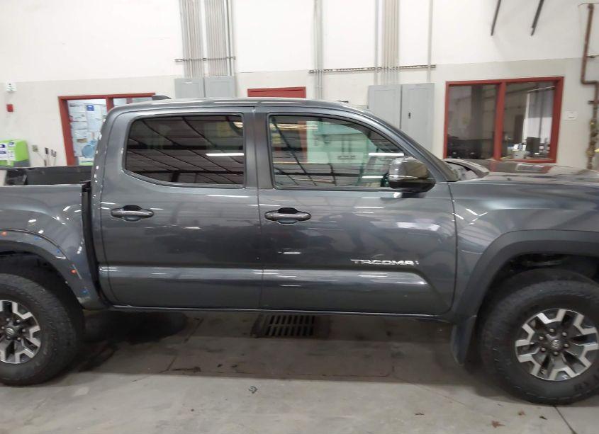 Photo 14 of 2022 Toyota Tacoma TRD OFF ROAD (VIN 3TMCZ5AN2NM500207)
