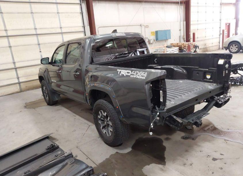 Photo 3 of 2022 Toyota Tacoma TRD OFF ROAD (VIN 3TMCZ5AN2NM500207)