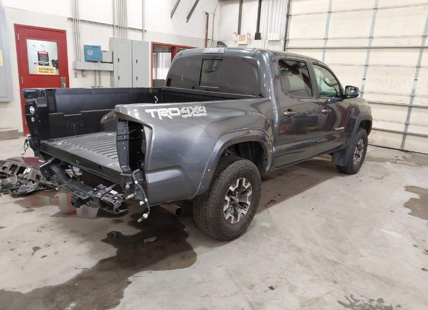 Photo 4 of 2022 Toyota Tacoma TRD OFF ROAD (VIN 3TMCZ5AN2NM500207)