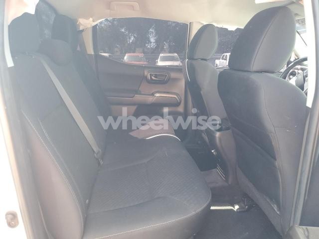 Photo 8 of 2022 TOYOTA TACOMA DOUBLE CAB N/A (VIN 3TMCZ5AN2NM505360)