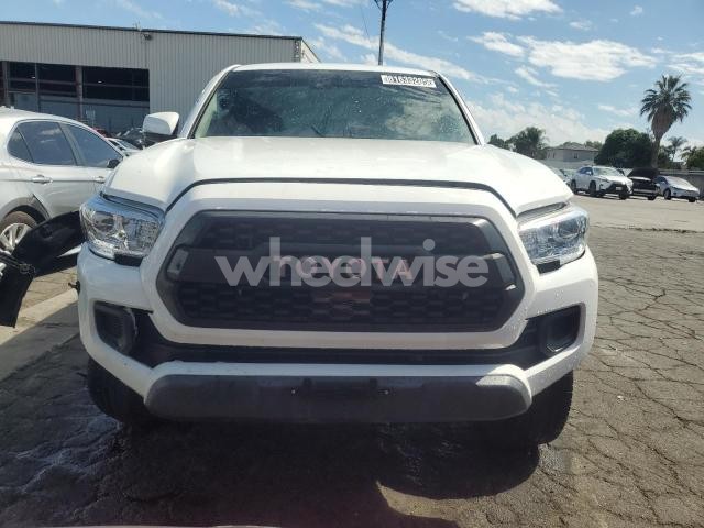 Photo 9 of 2022 TOYOTA TACOMA DOUBLE CAB N/A (VIN 3TMCZ5AN2NM505360)