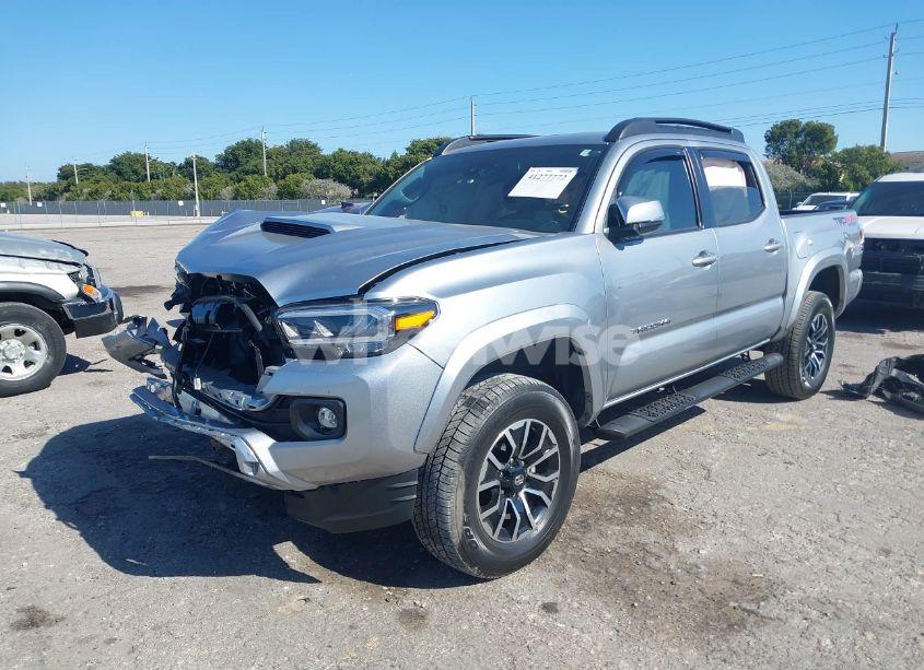 Photo 2 of 2022 Toyota Tacoma TRD SPORT (VIN 3TMCZ5AN2NM518125)