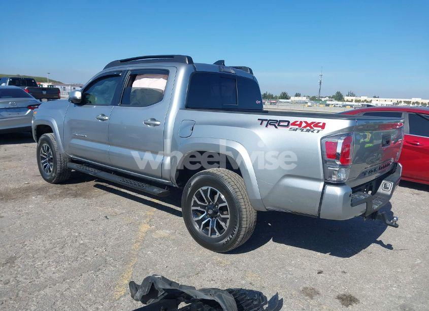 Photo 3 of 2022 Toyota Tacoma TRD SPORT (VIN 3TMCZ5AN2NM518125)