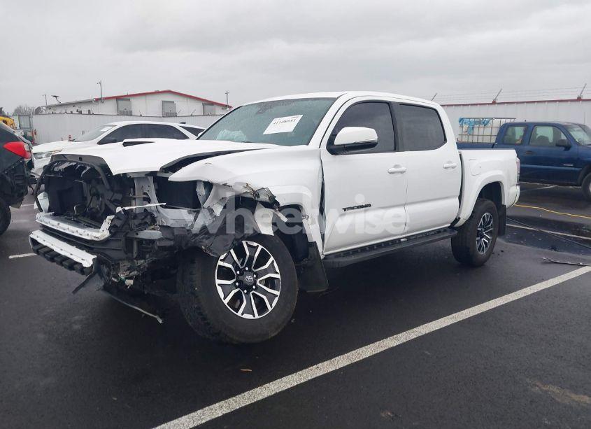 Photo 2 of 2022 Toyota Tacoma TRD SPORT (VIN 3TMCZ5AN2NM523650)