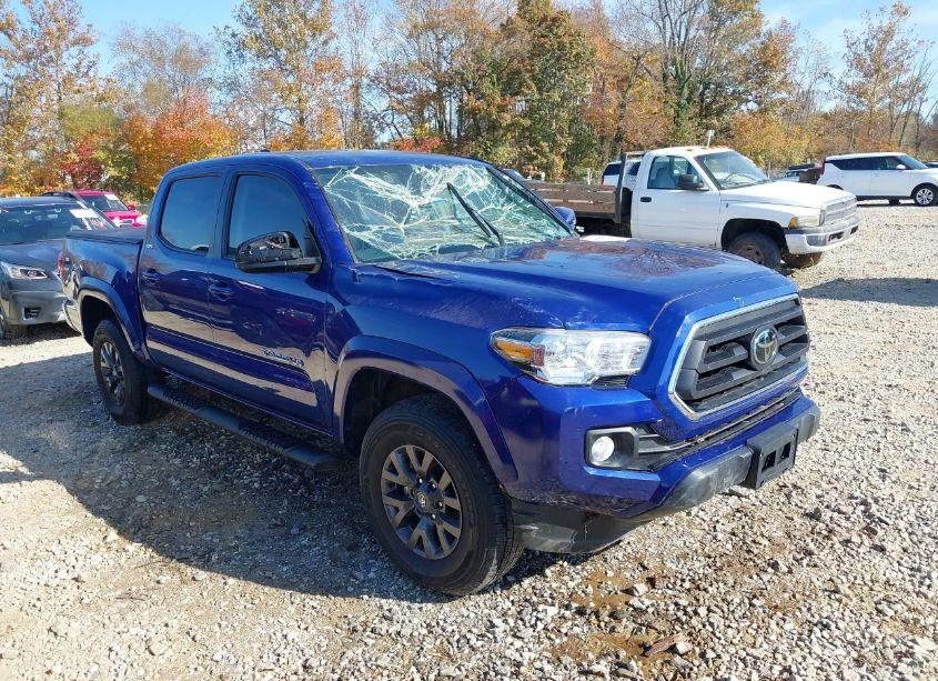 2023 Toyota Tacoma SR5 V6 (VIN 3TMCZ5AN2PM572480) main photo