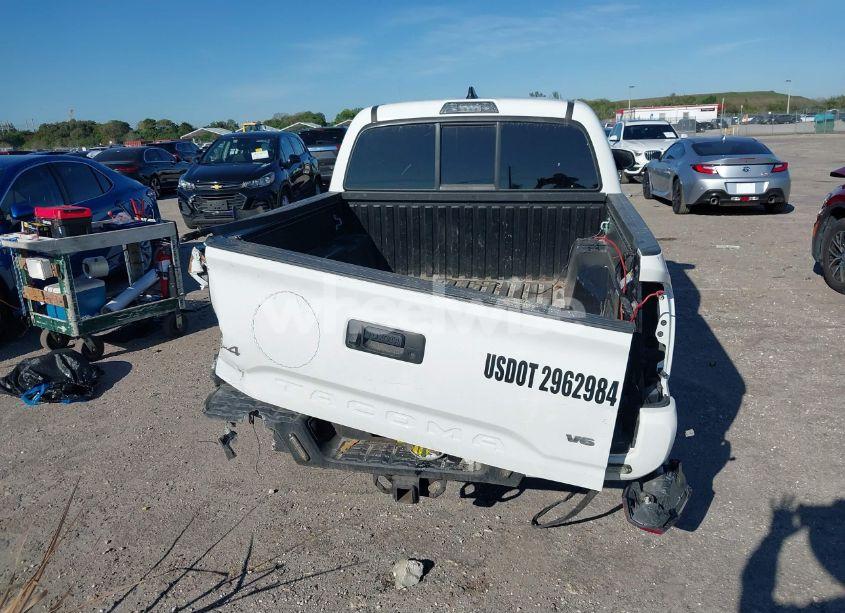 Photo 15 of 2023 Toyota Tacoma SR V6 (VIN 3TMCZ5AN2PM649123)