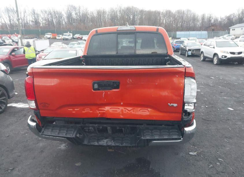 Photo 16 of 2016 Toyota Tacoma TRD OFF ROAD (VIN 3TMCZ5AN3GM020468)