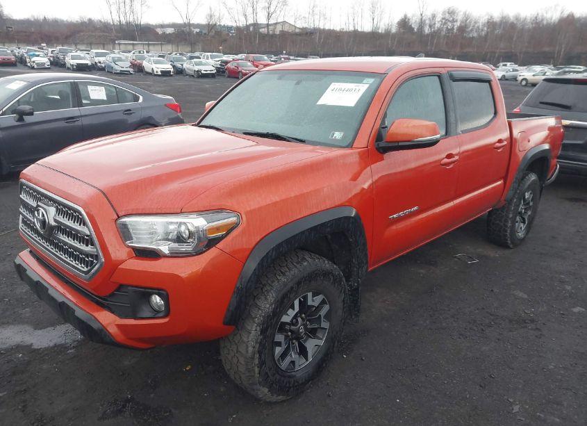 Photo 2 of 2016 Toyota Tacoma TRD OFF ROAD (VIN 3TMCZ5AN3GM020468)
