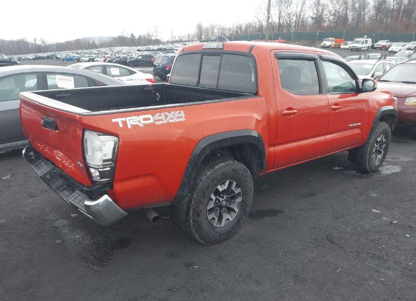 Photo 4 of 2016 Toyota Tacoma TRD OFF ROAD (VIN 3TMCZ5AN3GM020468)