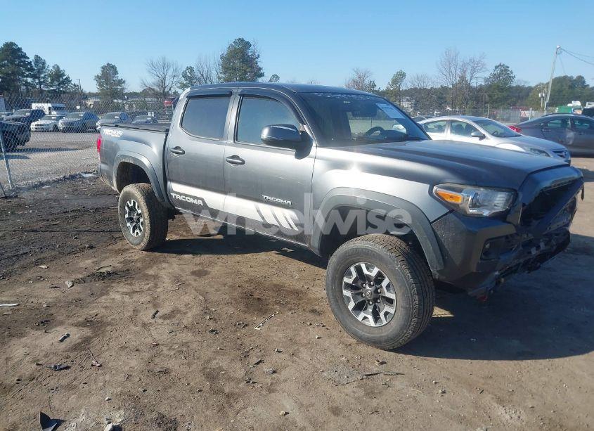 2016 Toyota Tacoma TRD OFF ROAD (VIN 3TMCZ5AN3GM033818) main photo