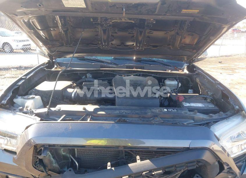 Photo 10 of 2016 Toyota Tacoma TRD OFF ROAD (VIN 3TMCZ5AN3GM033818)