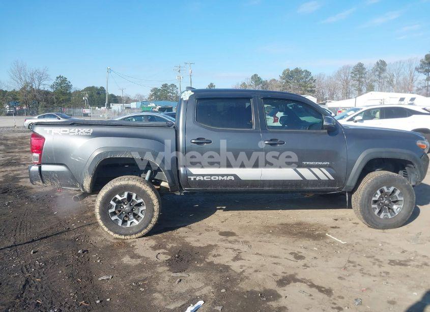 Photo 13 of 2016 Toyota Tacoma TRD OFF ROAD (VIN 3TMCZ5AN3GM033818)