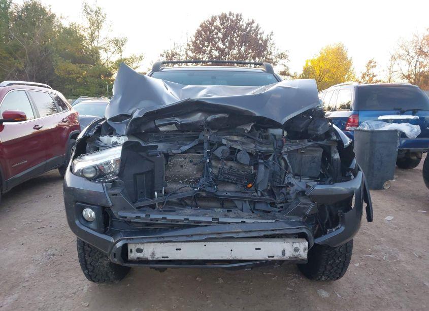 Photo 13 of 2017 Toyota Tacoma TRD OFF ROAD (VIN 3TMCZ5AN3HM052287)