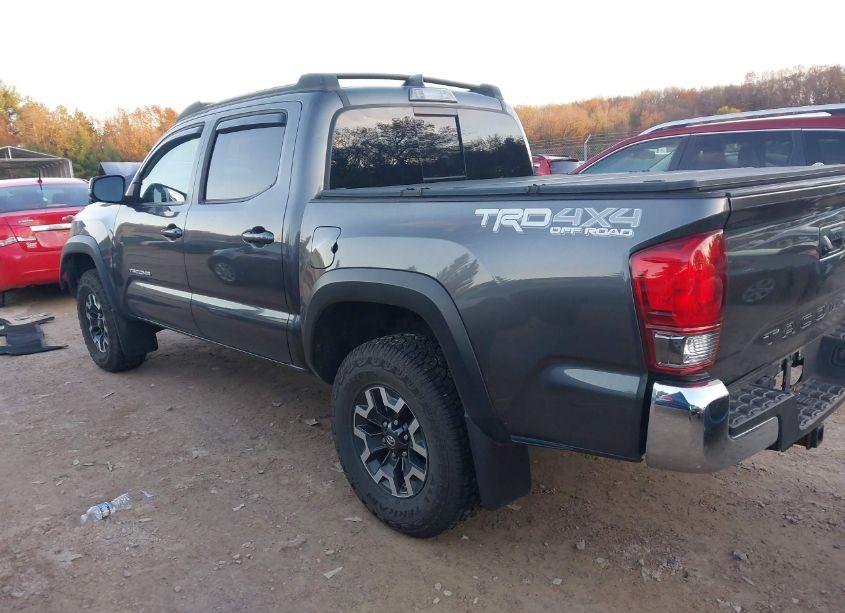 Photo 3 of 2017 Toyota Tacoma TRD OFF ROAD (VIN 3TMCZ5AN3HM052287)