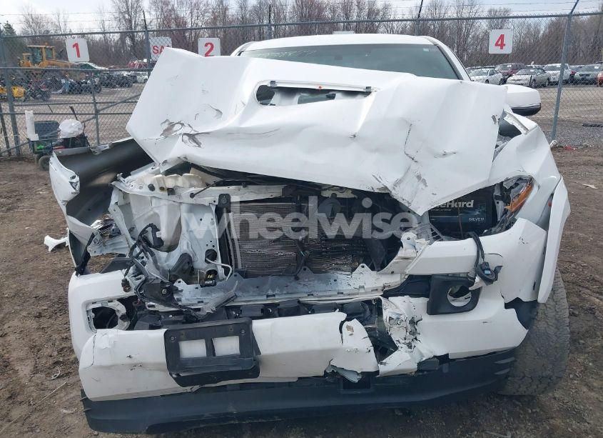 Photo 6 of 2017 Toyota Tacoma DBL CAB/SR/TRDSPT/OR/PRO (VIN 3TMCZ5AN3HM106655)