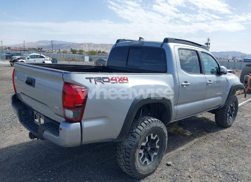 Photo 4 of 2018 Toyota Tacoma TRD OFF ROAD (VIN 3TMCZ5AN3JM185816)
