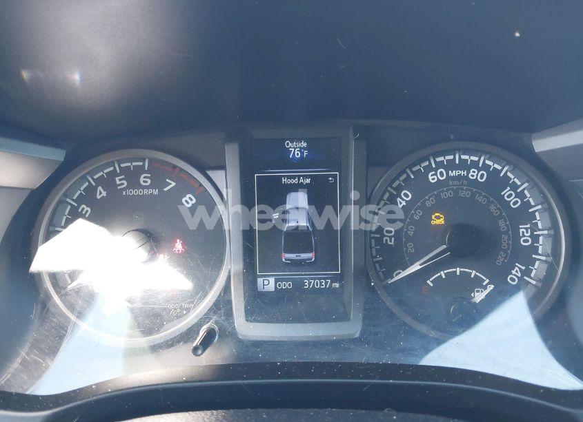 Photo 7 of 2018 Toyota Tacoma TRD OFF ROAD (VIN 3TMCZ5AN3JM185816)