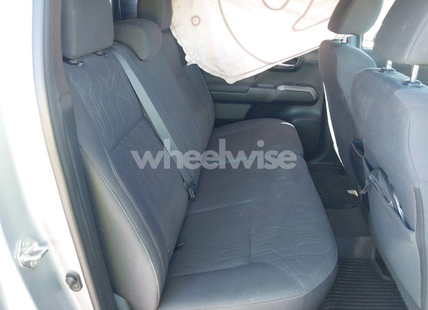 Photo 8 of 2018 Toyota Tacoma TRD OFF ROAD (VIN 3TMCZ5AN3JM185816)