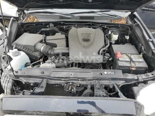 Photo 5 of 2019 TOYOTA TACOMA DOUBLE CAB (VIN 3TMCZ5AN3KM236622)