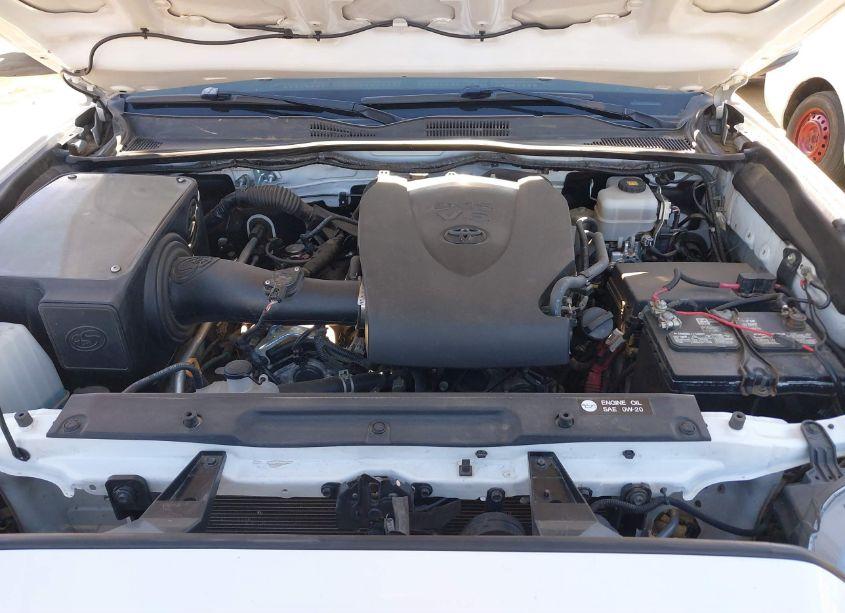 Photo 10 of 2019 Toyota Tacoma TRD OFF ROAD (VIN 3TMCZ5AN3KM277204)