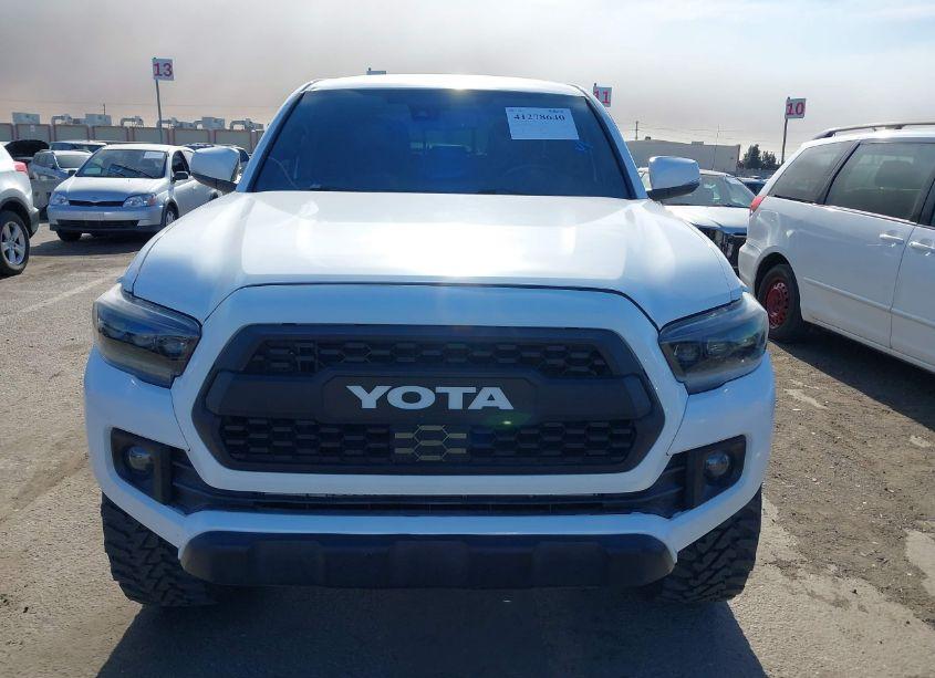 Photo 12 of 2019 Toyota Tacoma TRD OFF ROAD (VIN 3TMCZ5AN3KM277204)