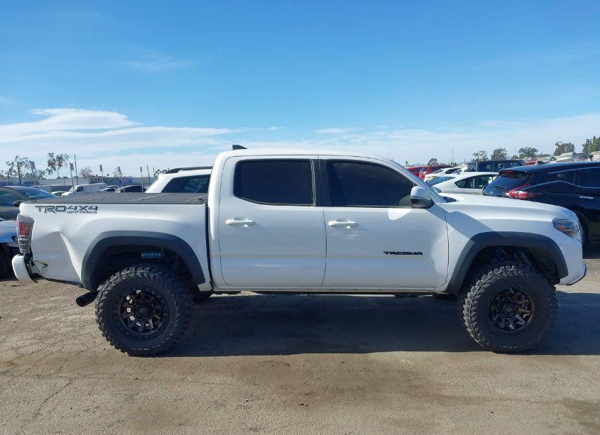 Photo 13 of 2019 Toyota Tacoma TRD OFF ROAD (VIN 3TMCZ5AN3KM277204)