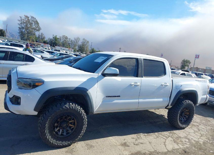 Photo 14 of 2019 Toyota Tacoma TRD OFF ROAD (VIN 3TMCZ5AN3KM277204)