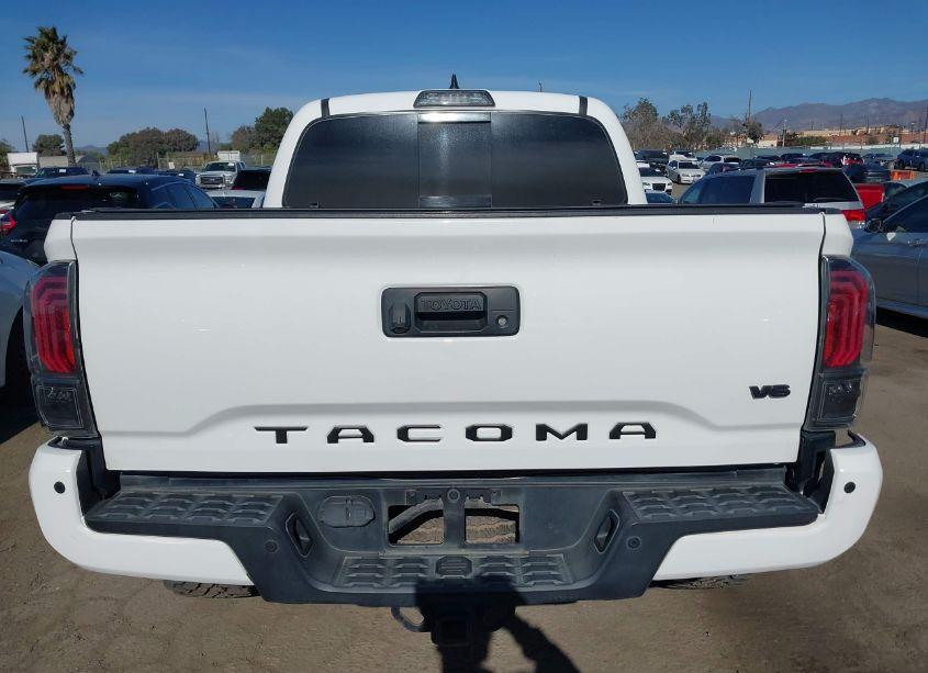 Photo 16 of 2019 Toyota Tacoma TRD OFF ROAD (VIN 3TMCZ5AN3KM277204)