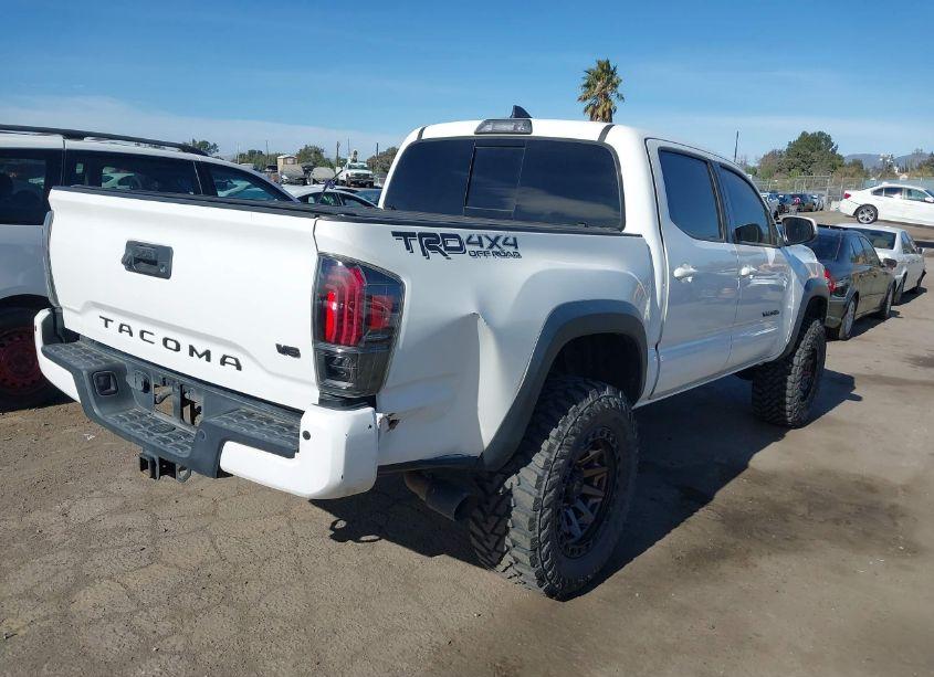Photo 4 of 2019 Toyota Tacoma TRD OFF ROAD (VIN 3TMCZ5AN3KM277204)