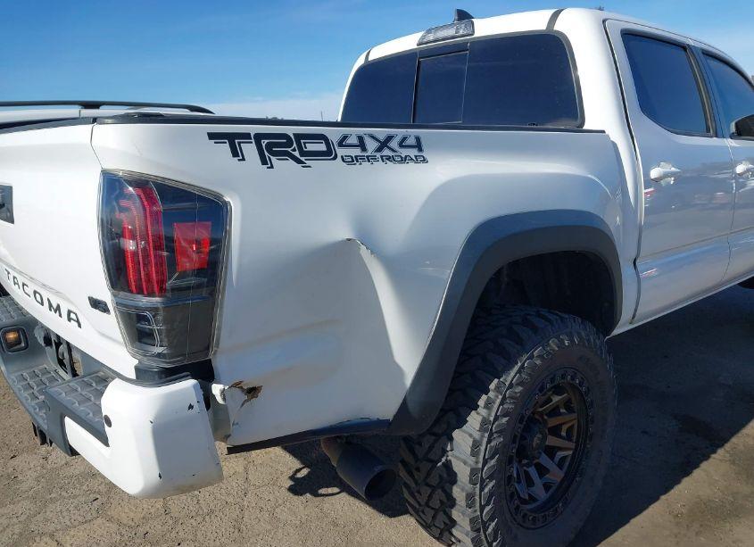 Photo 6 of 2019 Toyota Tacoma TRD OFF ROAD (VIN 3TMCZ5AN3KM277204)