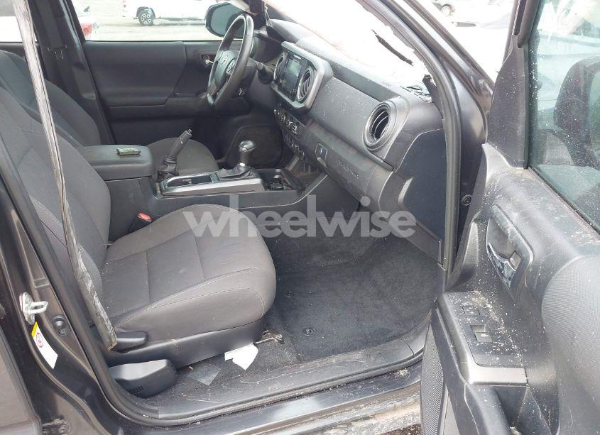 Photo 5 of 2019 Toyota Tacoma TRD SPORT (VIN 3TMCZ5AN3KM286159)