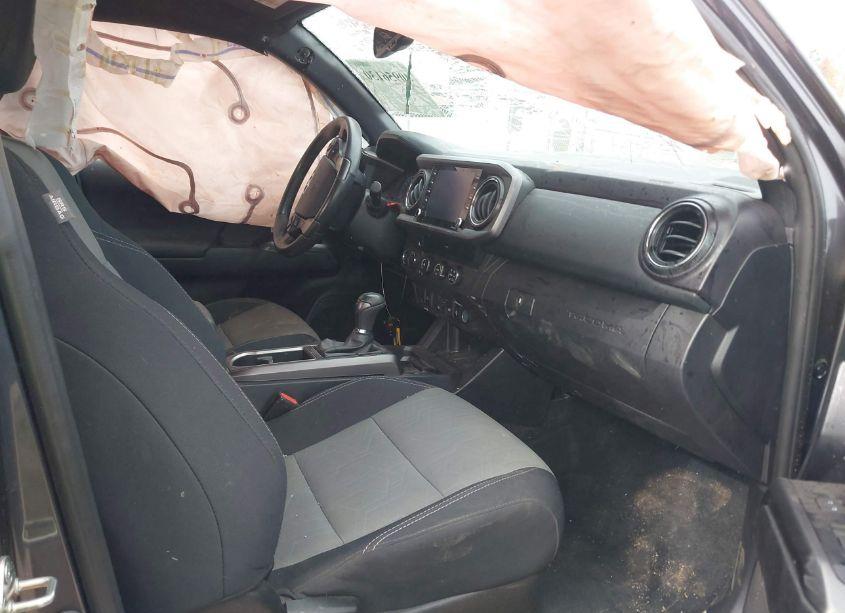 Photo 5 of 2020 Toyota Tacoma TRD OFF-ROAD (VIN 3TMCZ5AN3LM328864)