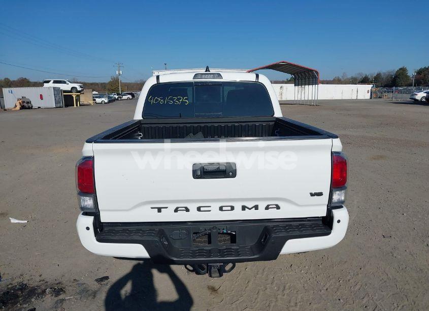 Photo 16 of 2021 Toyota Tacoma TRD OFF-ROAD (VIN 3TMCZ5AN3MM395708)