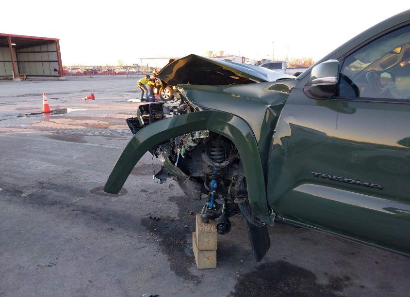 Photo 18 of 2021 Toyota Tacoma TRD SPORT (VIN 3TMCZ5AN3MM406139)