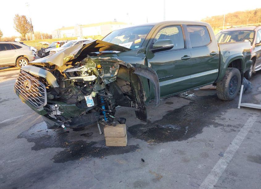Photo 2 of 2021 Toyota Tacoma TRD SPORT (VIN 3TMCZ5AN3MM406139)