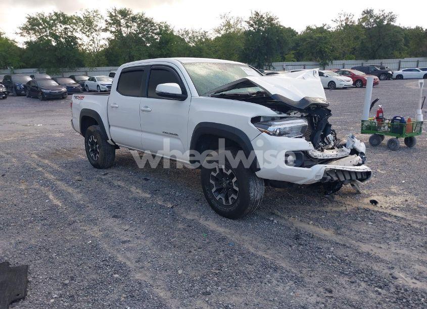 2022 Toyota Tacoma TRD OFF ROAD (VIN 3TMCZ5AN3NM479450) main photo