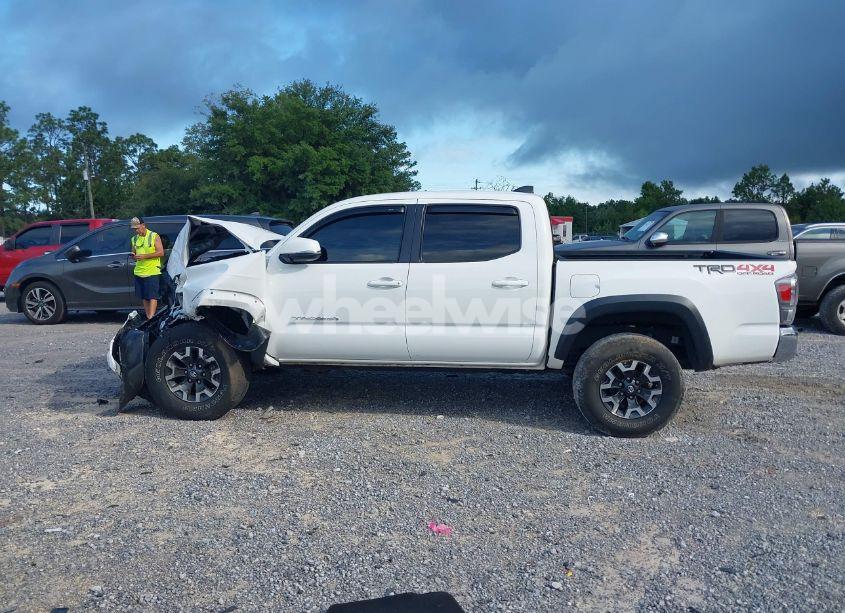 Photo 15 of 2022 Toyota Tacoma TRD OFF ROAD (VIN 3TMCZ5AN3NM479450)
