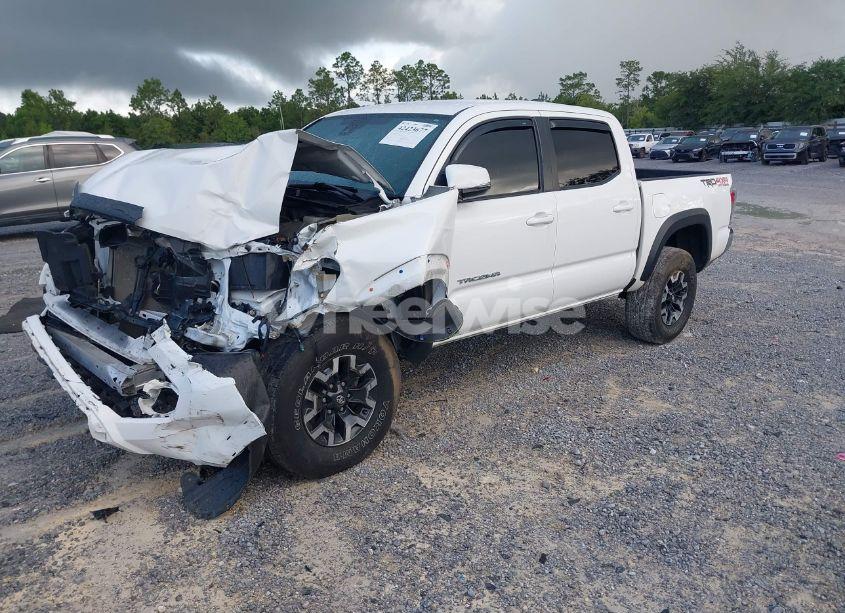 Photo 2 of 2022 Toyota Tacoma TRD OFF ROAD (VIN 3TMCZ5AN3NM479450)