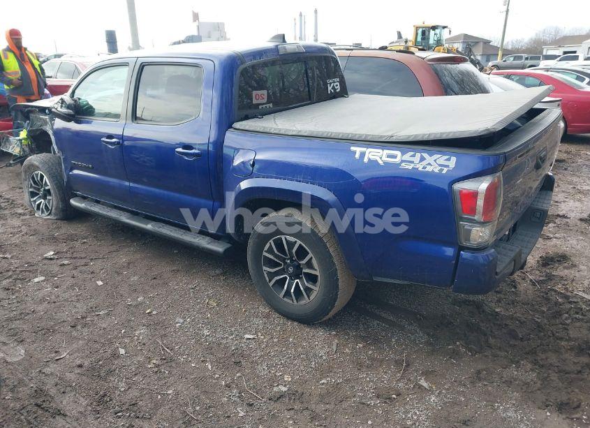 Photo 3 of 2022 Toyota Tacoma TRD SPORT (VIN 3TMCZ5AN3NM505867)