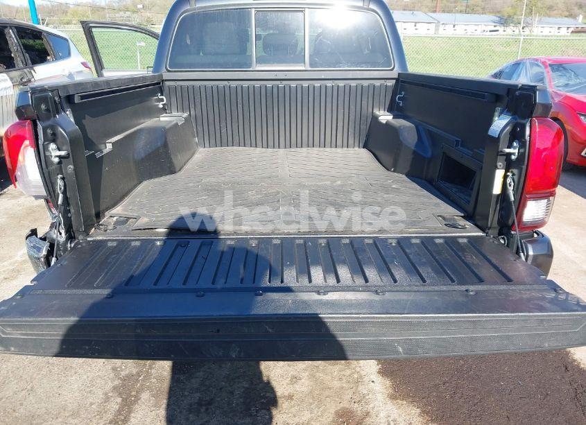 Photo 18 of 2022 Toyota Tacoma SR V6 (VIN 3TMCZ5AN3NM506128)