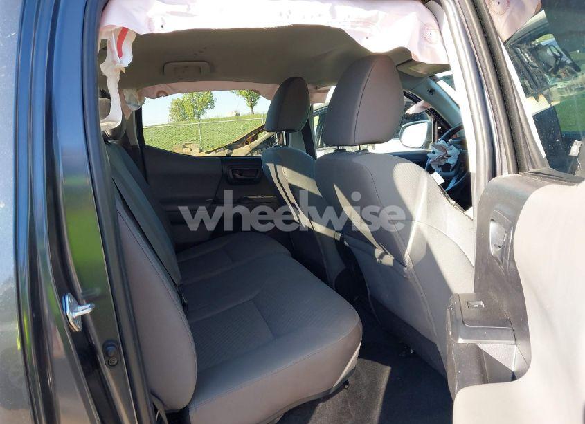 Photo 8 of 2022 Toyota Tacoma SR V6 (VIN 3TMCZ5AN3NM506128)